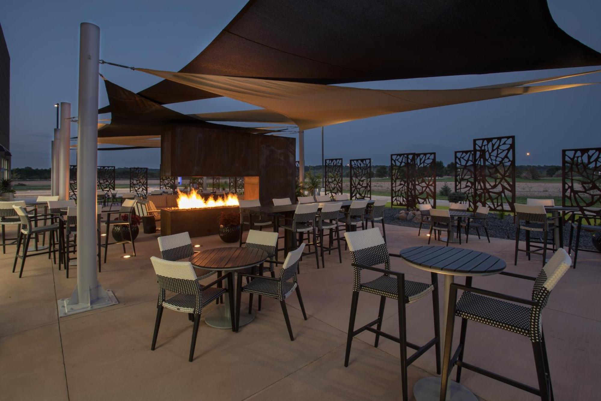 Holiday Inn Express & Suites Sioux City North - Event Center By Ihg Dakota Dunes Экстерьер фото